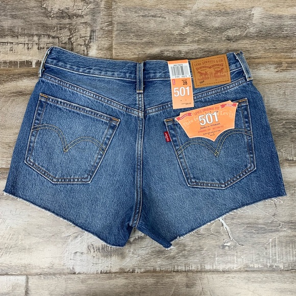 LEVI’S 501 Distressed Cutoff Denim Shorts 27 28 - Picture 4 of 8